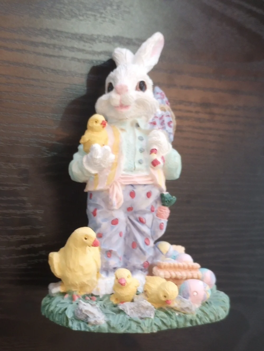 Vintage decorative bunny